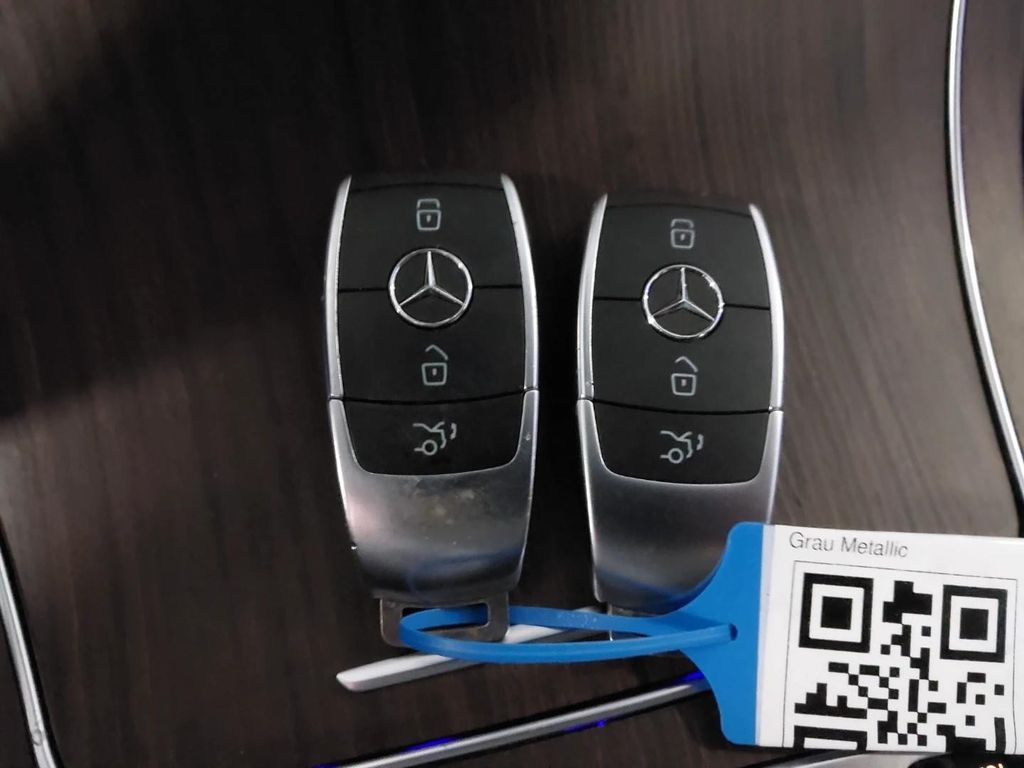 Mercedes-Benz GLC 300 2021