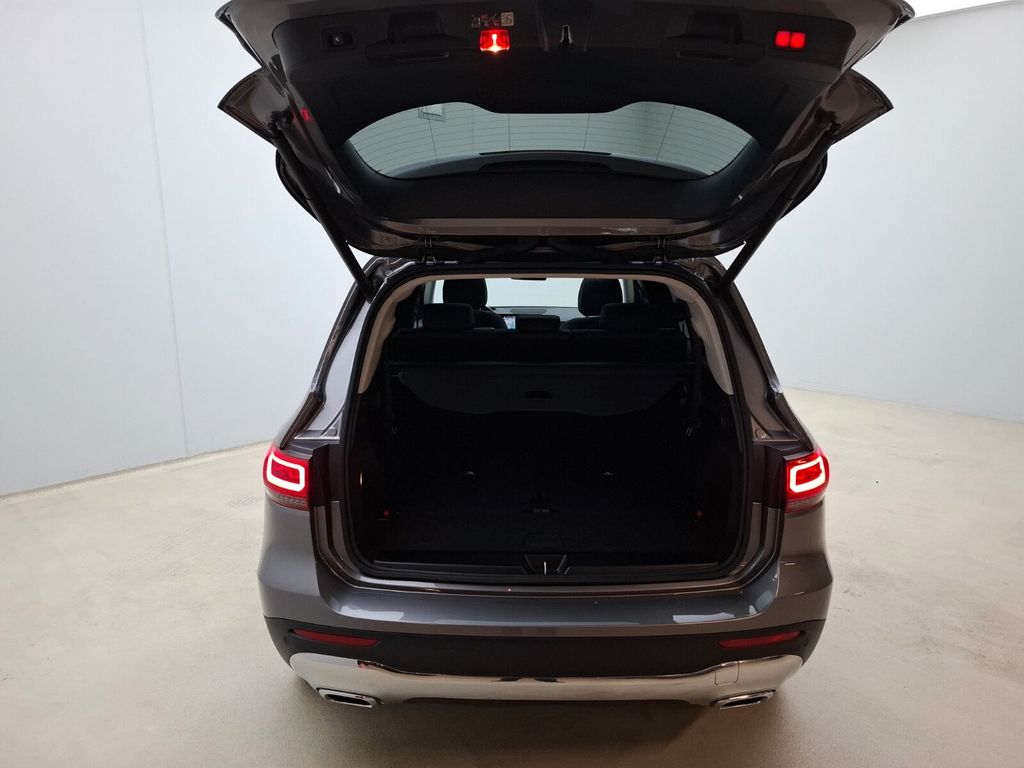 Mercedes-Benz GLB 200 2023