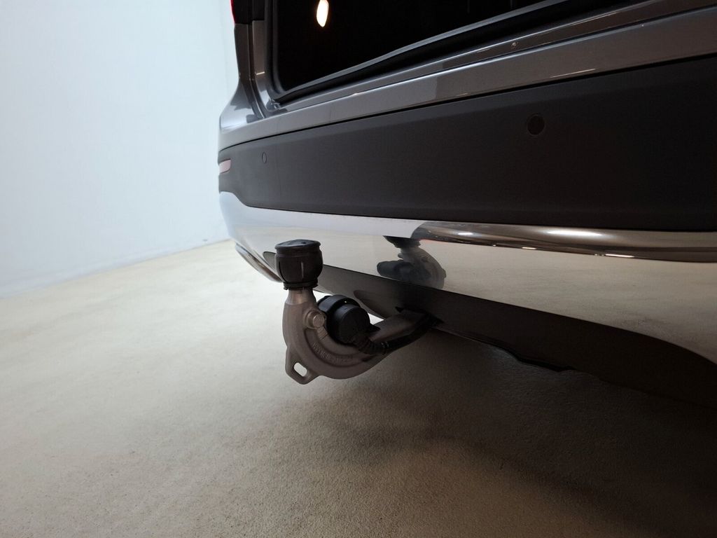 Mercedes-Benz GLB 200 2023