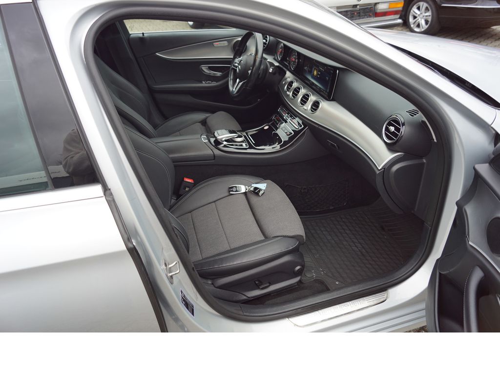Mercedes-Benz E 220 2020