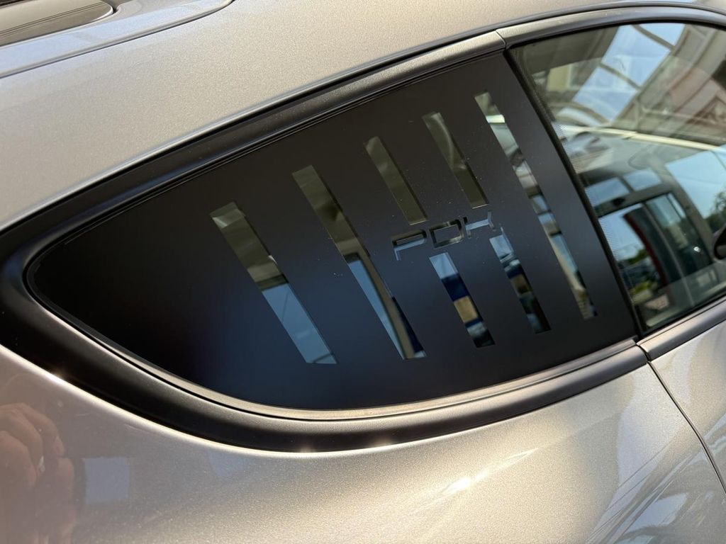 Porsche Cayman 2021