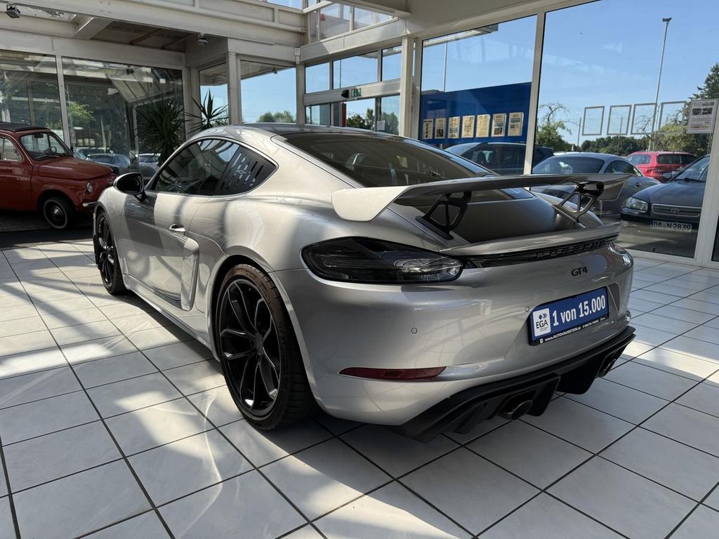 Porsche Cayman 2021