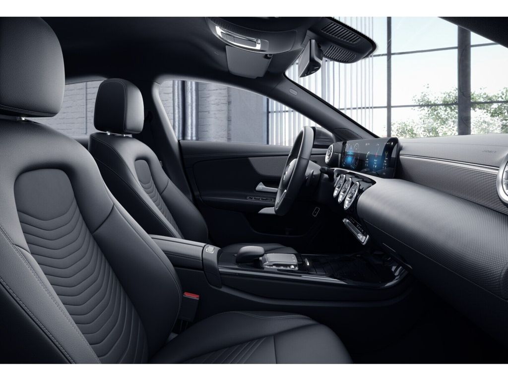 Mercedes-Benz CLA 200 2023