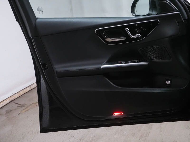 Mercedes-Benz C 300 2024