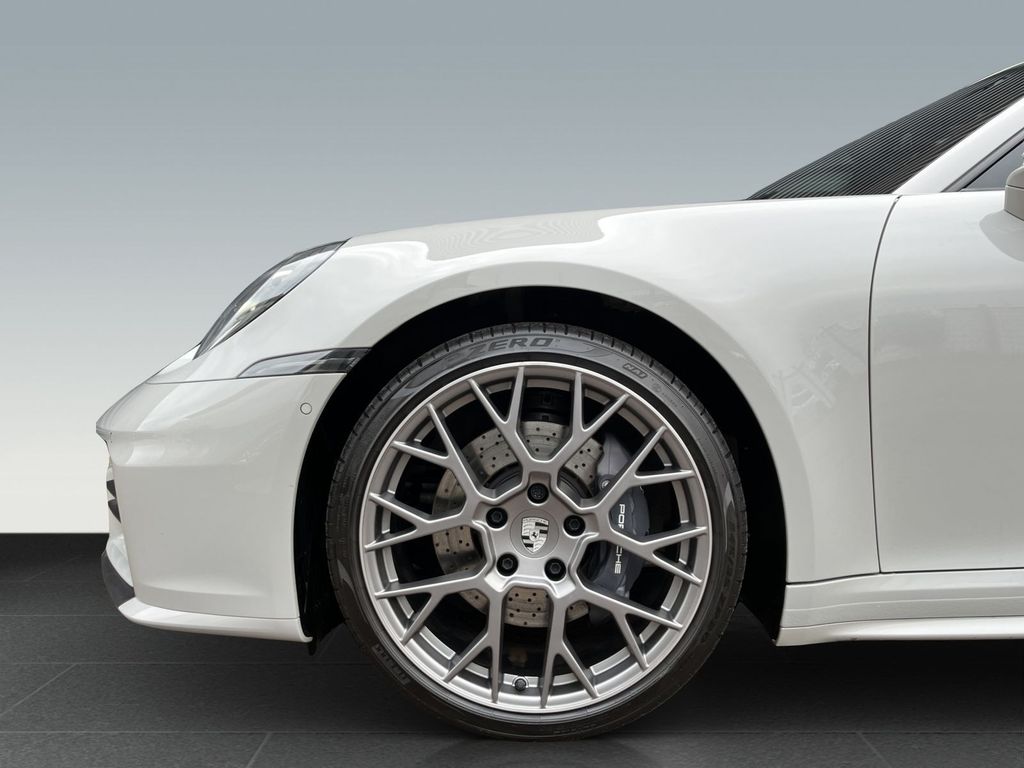 Porsche 992 2024