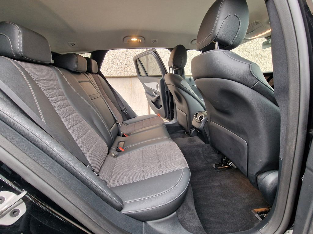 Mercedes-Benz E 300 2021