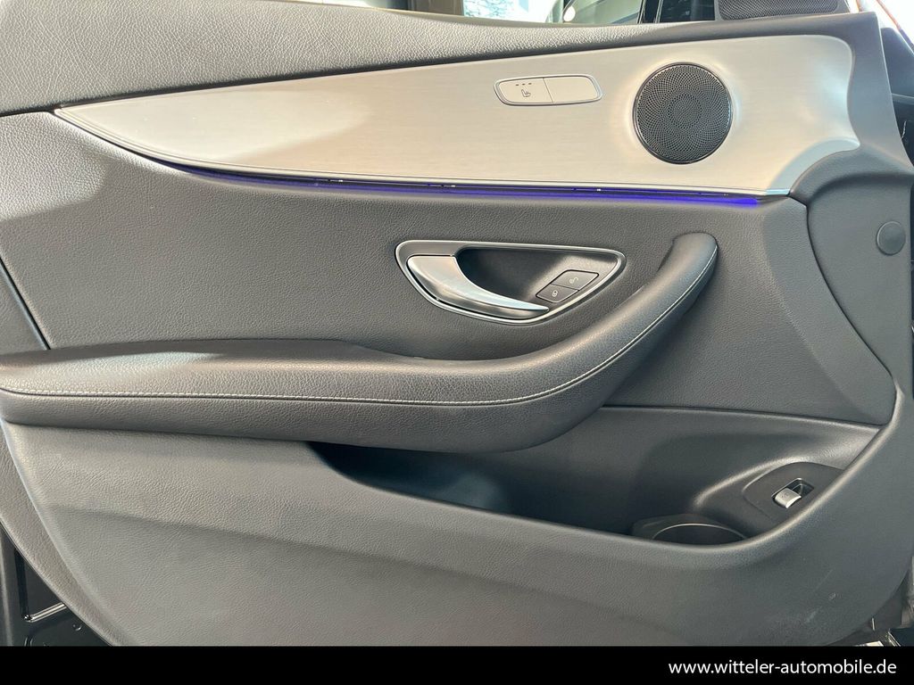 Mercedes-Benz E 300 2022
