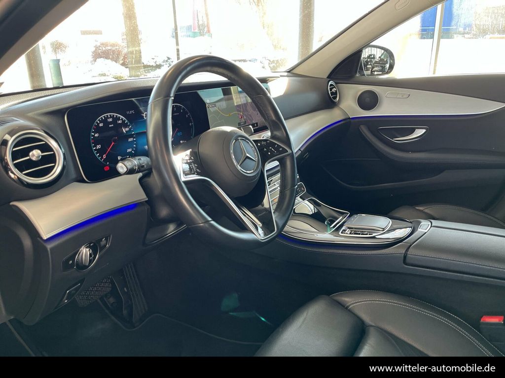 Mercedes-Benz E 300 2022