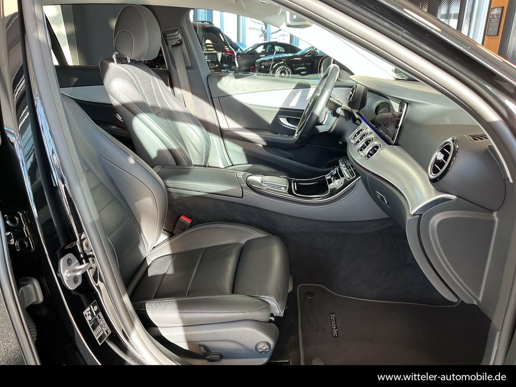 Mercedes-Benz E 300 2022