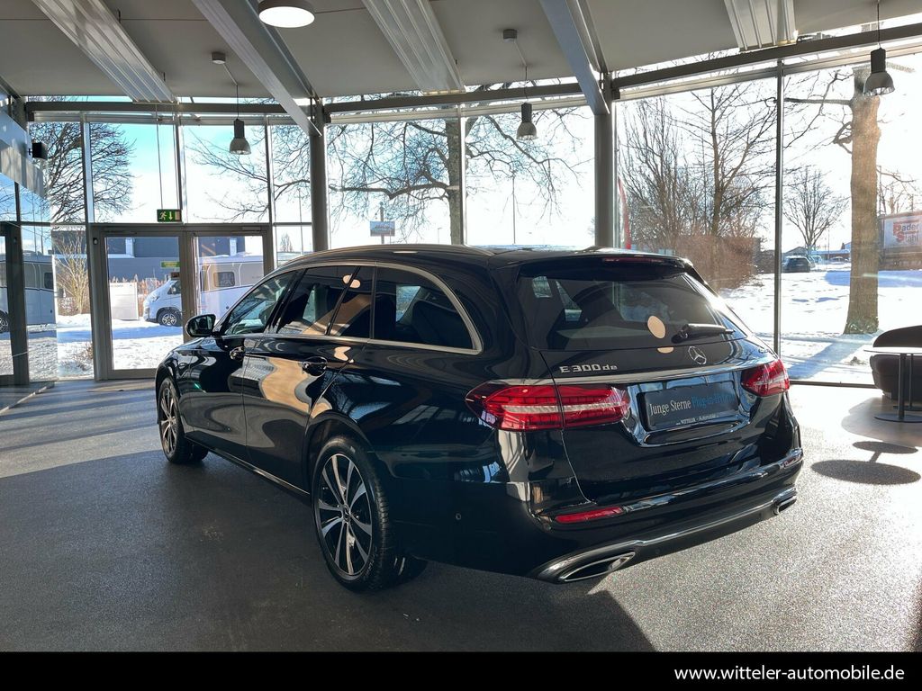 Mercedes-Benz E 300 2022