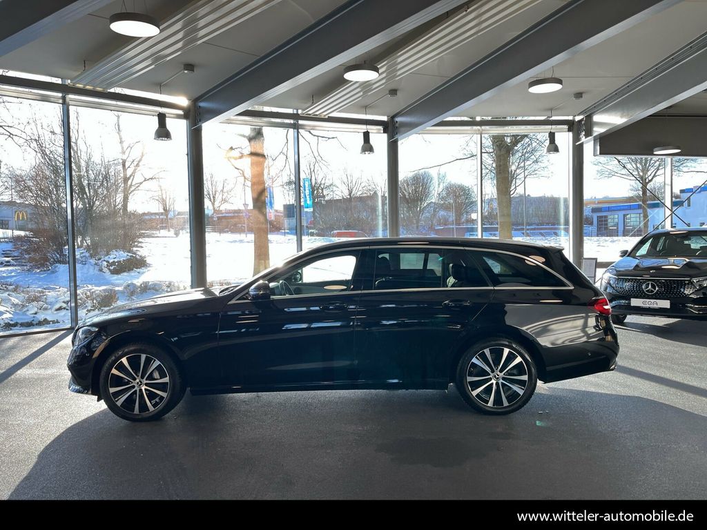 Mercedes-Benz E 300 2022