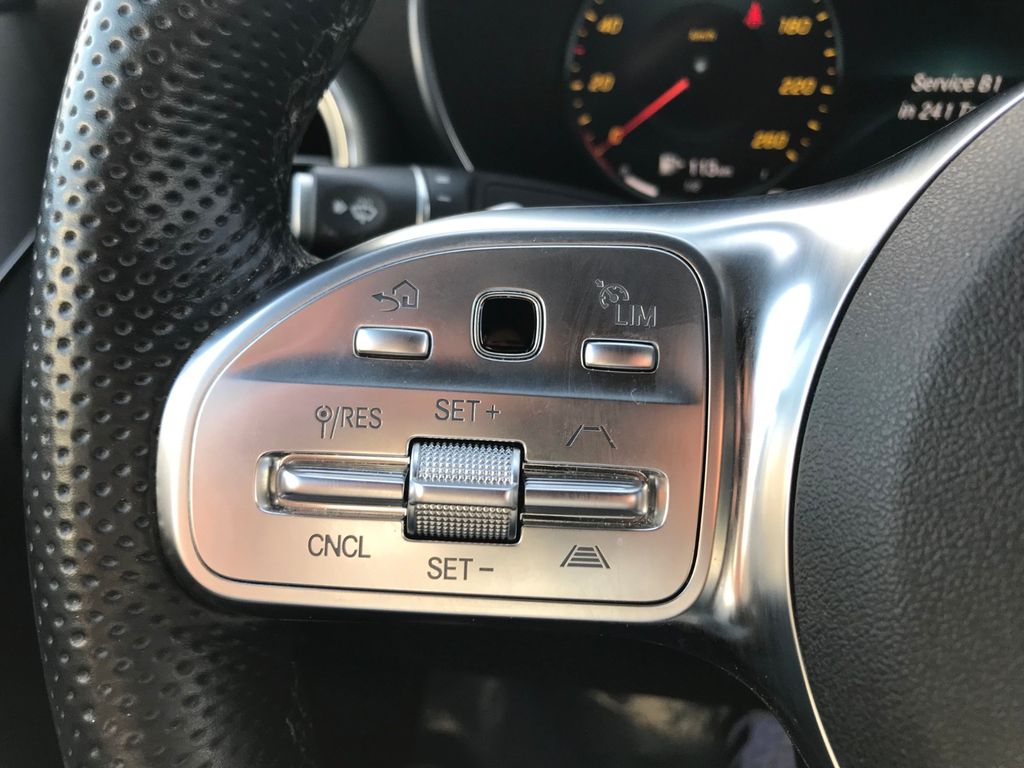 Mercedes-Benz GLC 300 2021