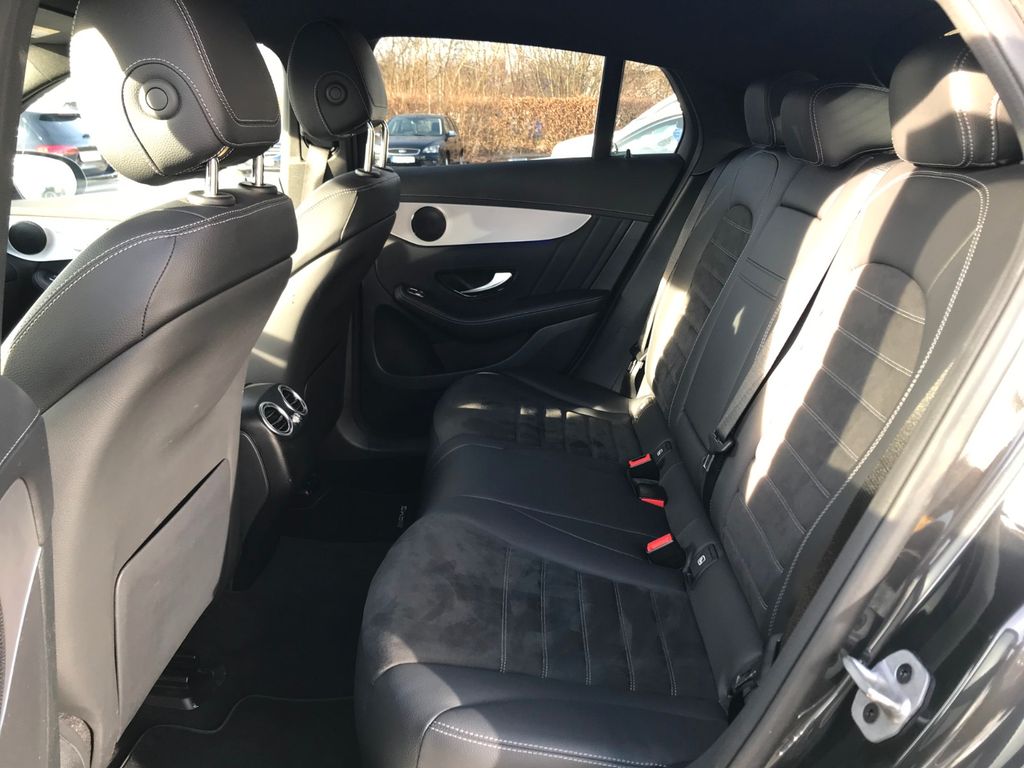 Mercedes-Benz GLC 300 2021