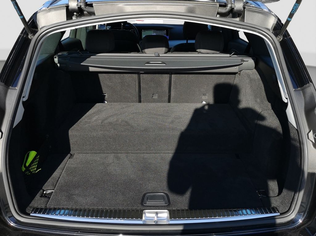 Mercedes-Benz E 300 2022