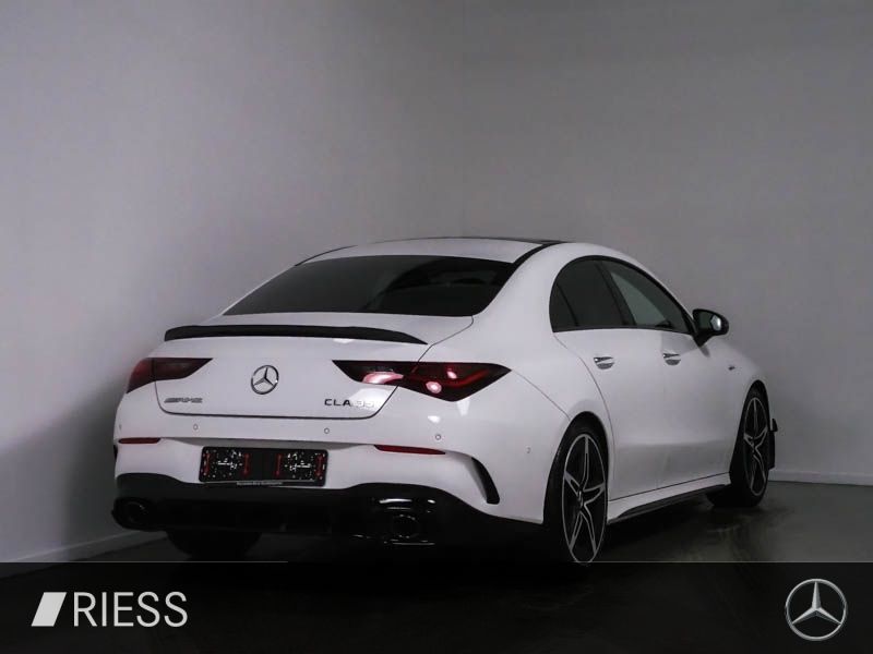 Mercedes-Benz CLA 35 AMG 2024