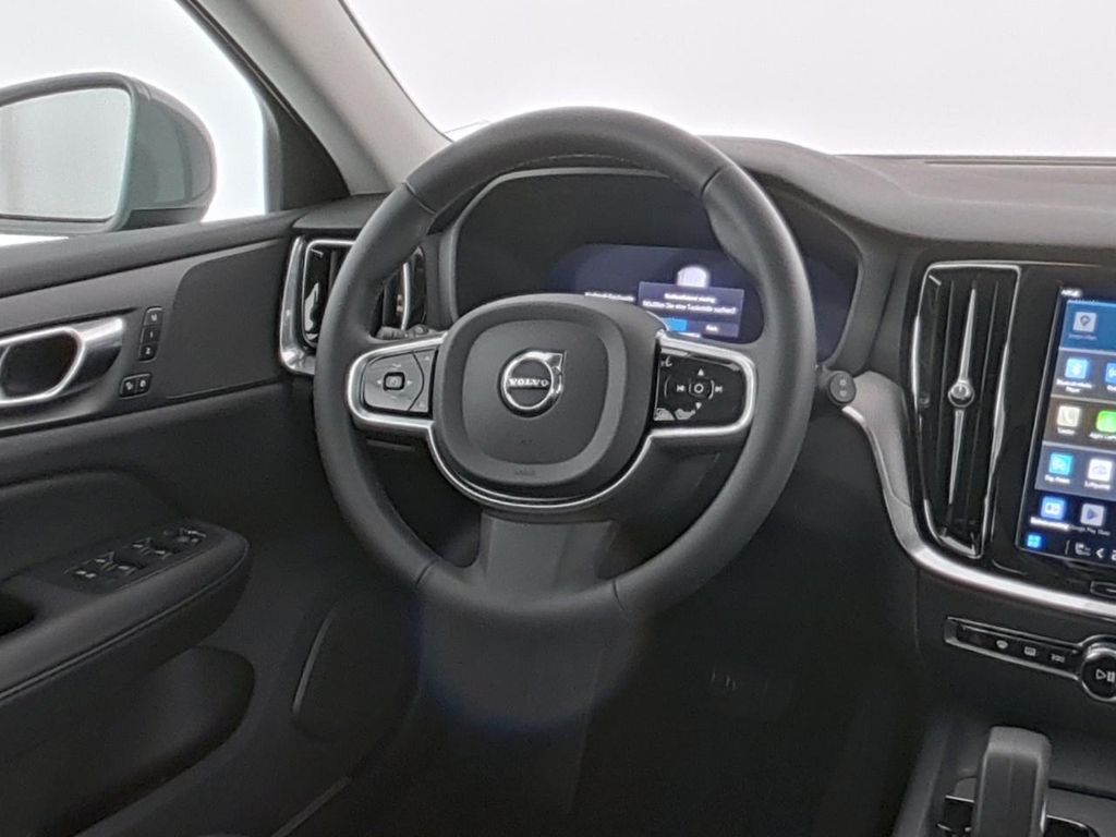 Volvo V60 Cross Country 2023