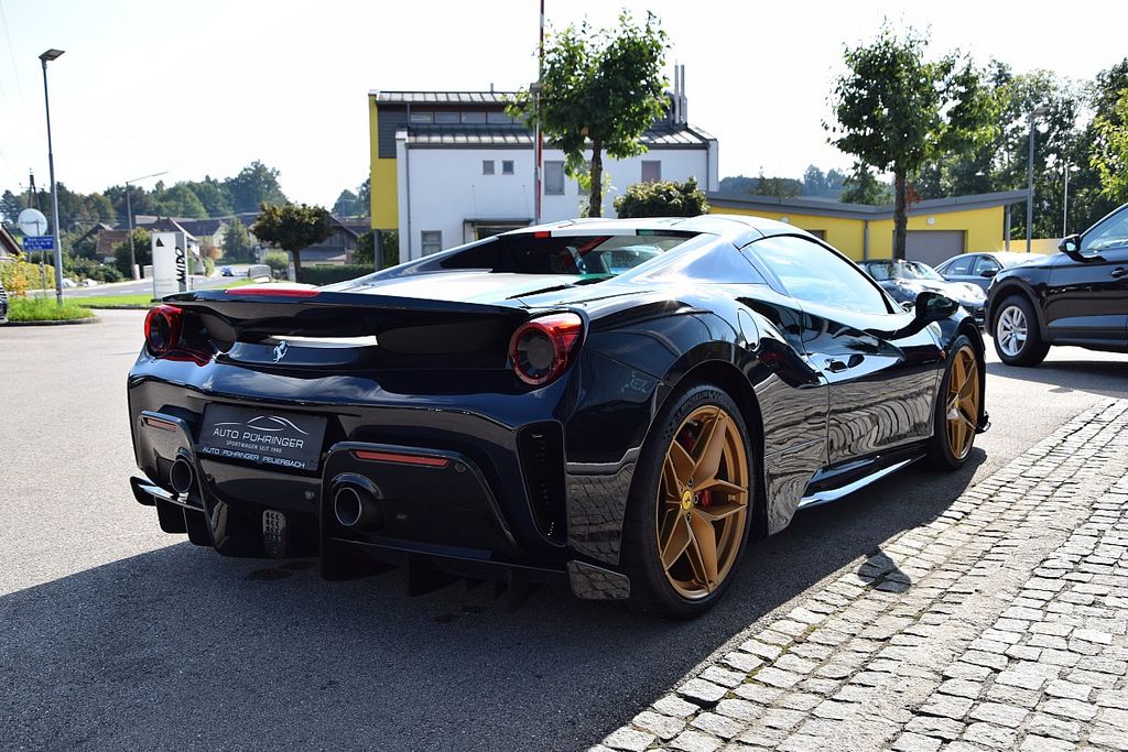 Ferrari 488 Pista 2020