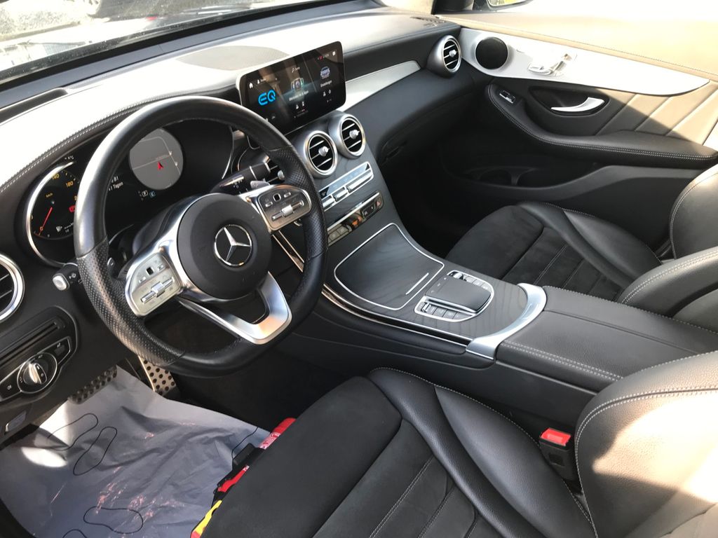 Mercedes-Benz GLC 300 2021
