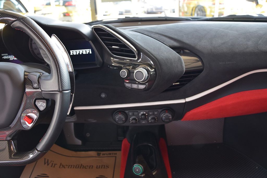 Ferrari 488 Pista 2020