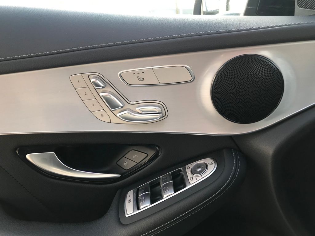 Mercedes-Benz GLC 300 2021