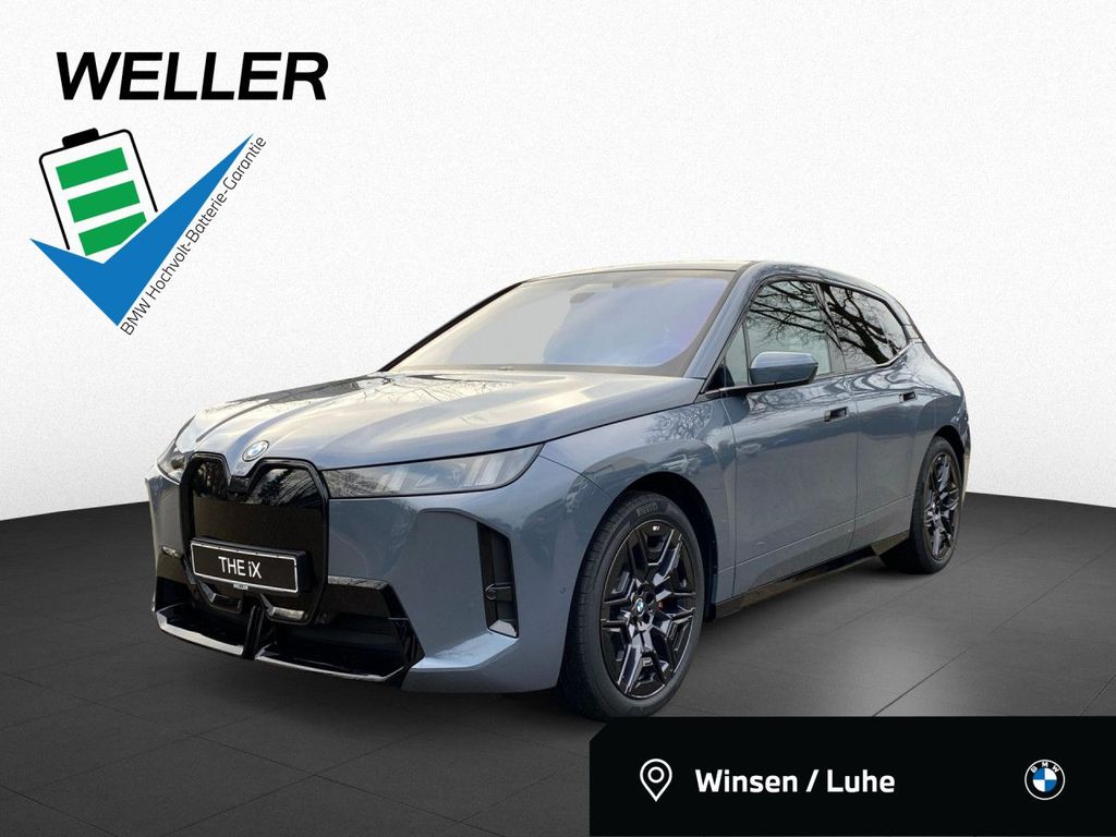 BMW iX