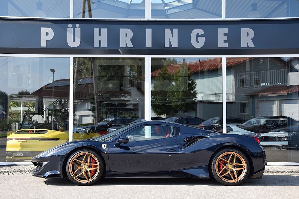 Ferrari 488 Pista 2020