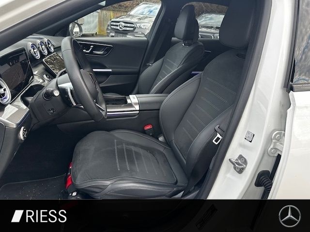 Mercedes-Benz C 220 2025