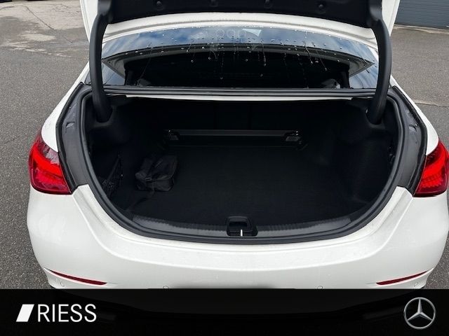 Mercedes-Benz C 220 2025