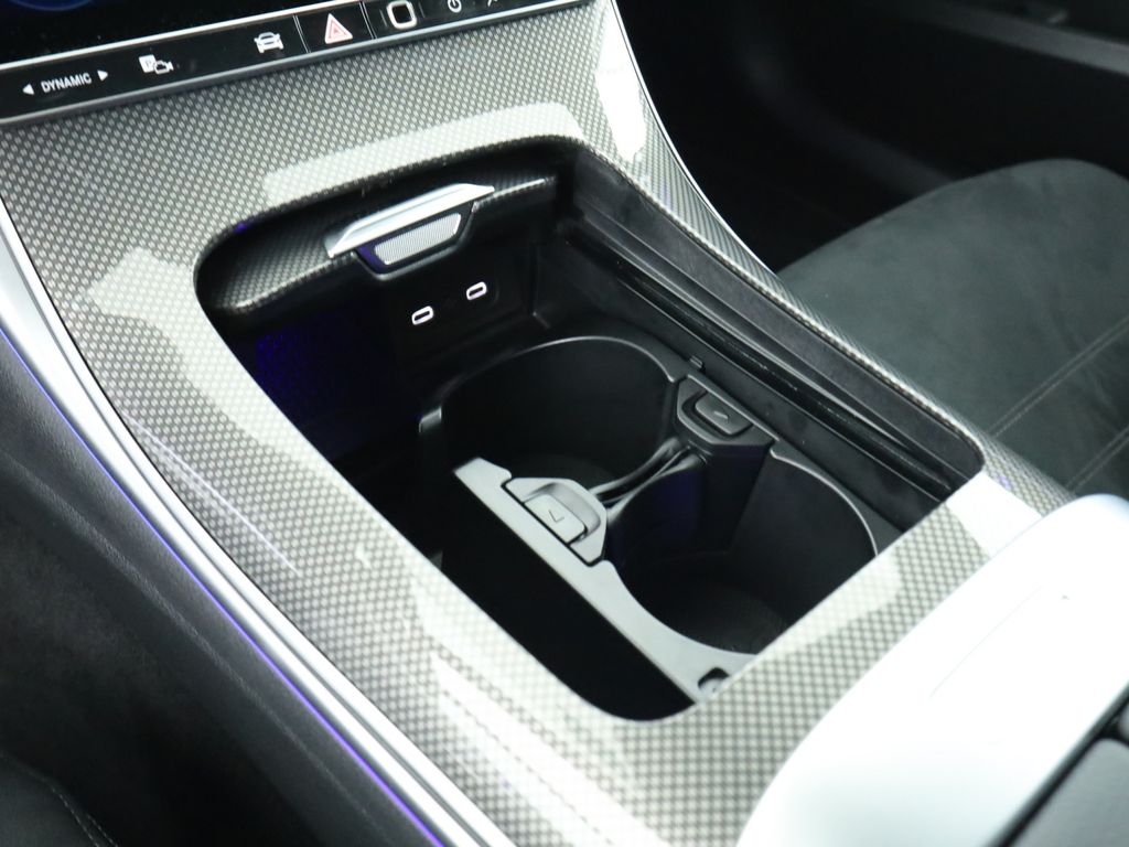 Mercedes-Benz C 300 2025