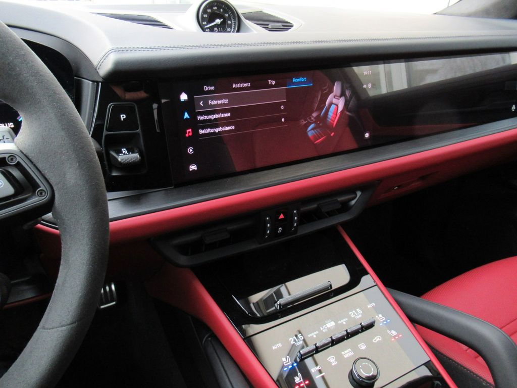 Porsche Cayenne 2025