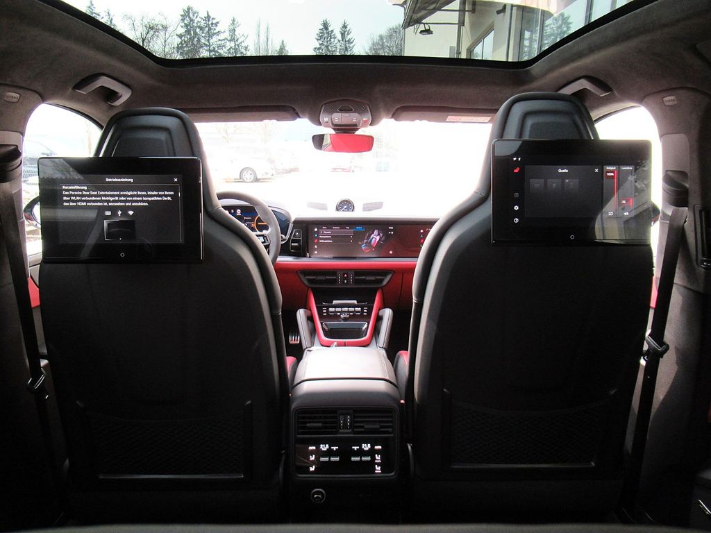 Porsche Cayenne 2025