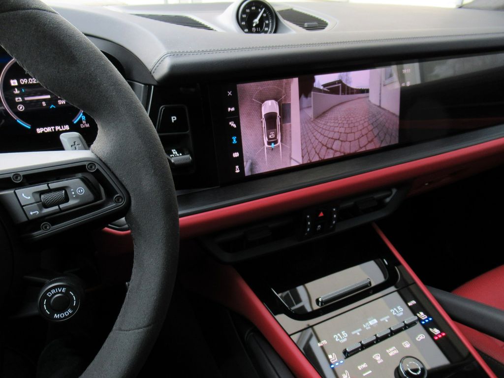 Porsche Cayenne 2025