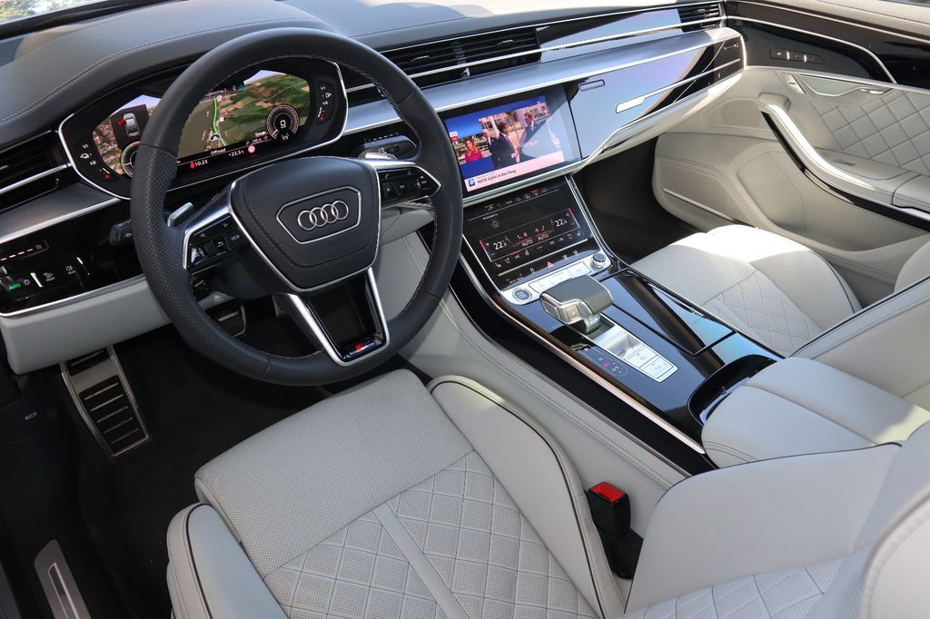 Audi A8 2025