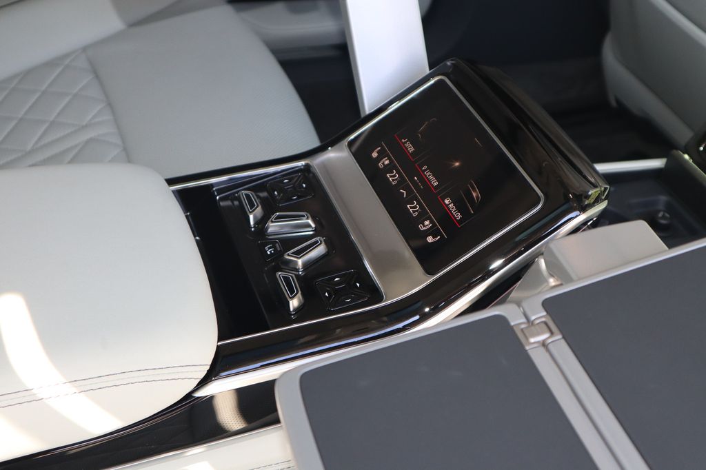 Audi A8 2025