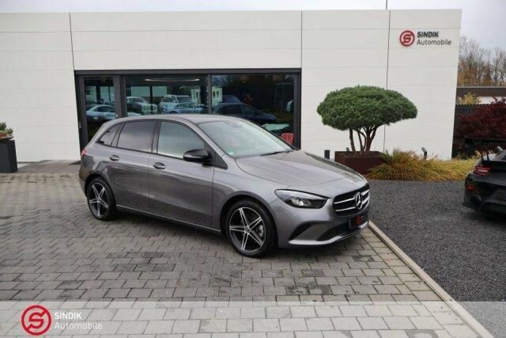 Mercedes-Benz B 220 2022