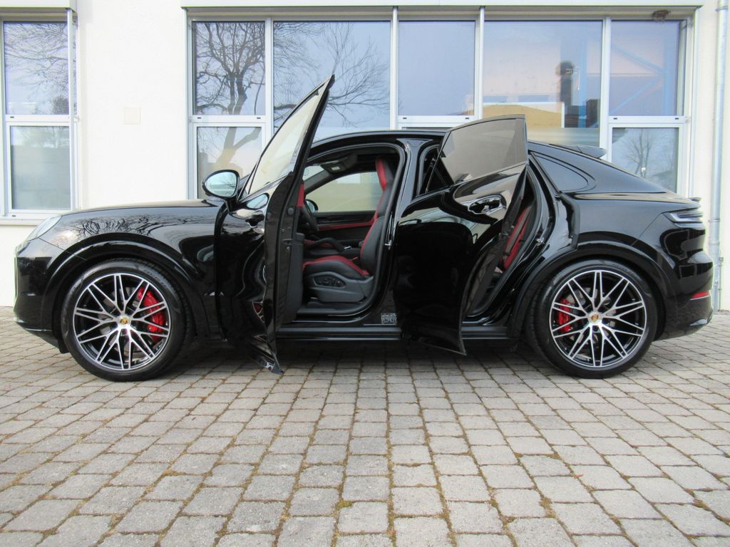 Porsche Cayenne 2025