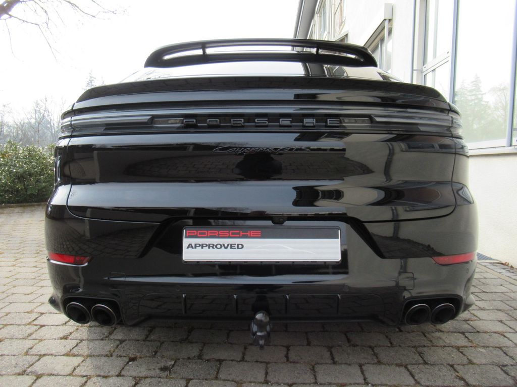 Porsche Cayenne 2025