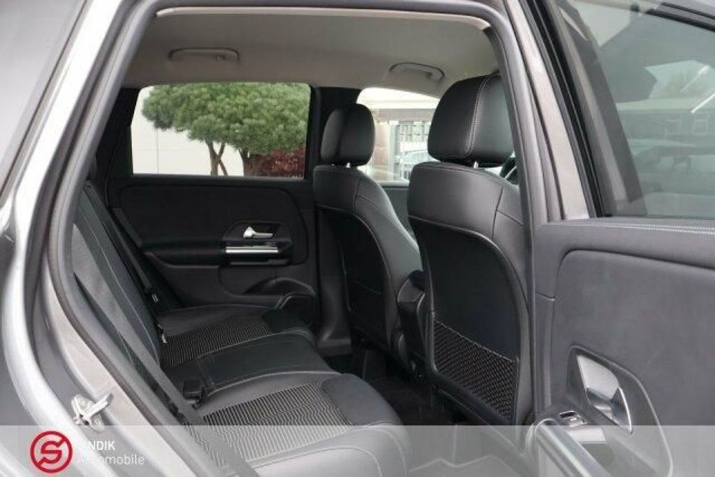 Mercedes-Benz B 220 2022