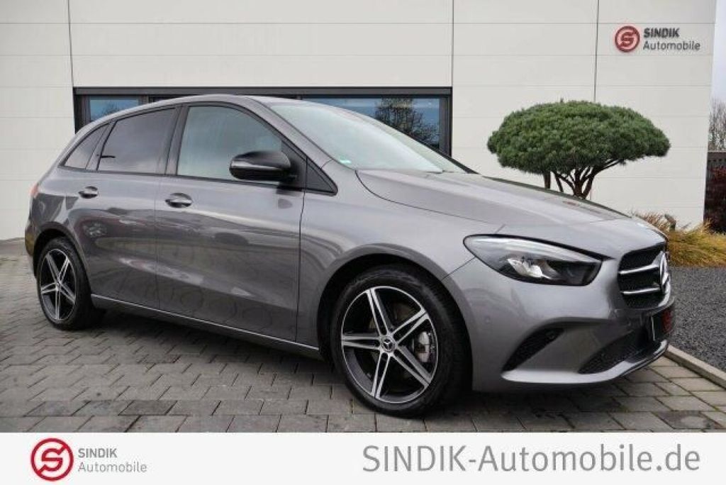 Mercedes-Benz B 220 2022