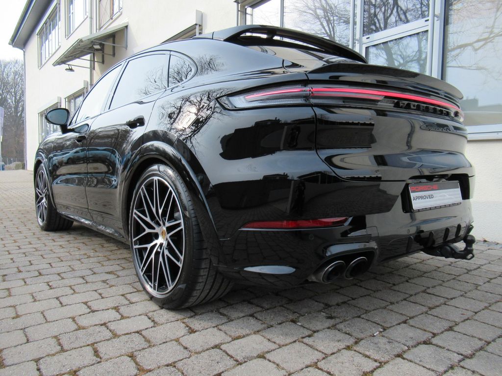Porsche Cayenne 2025