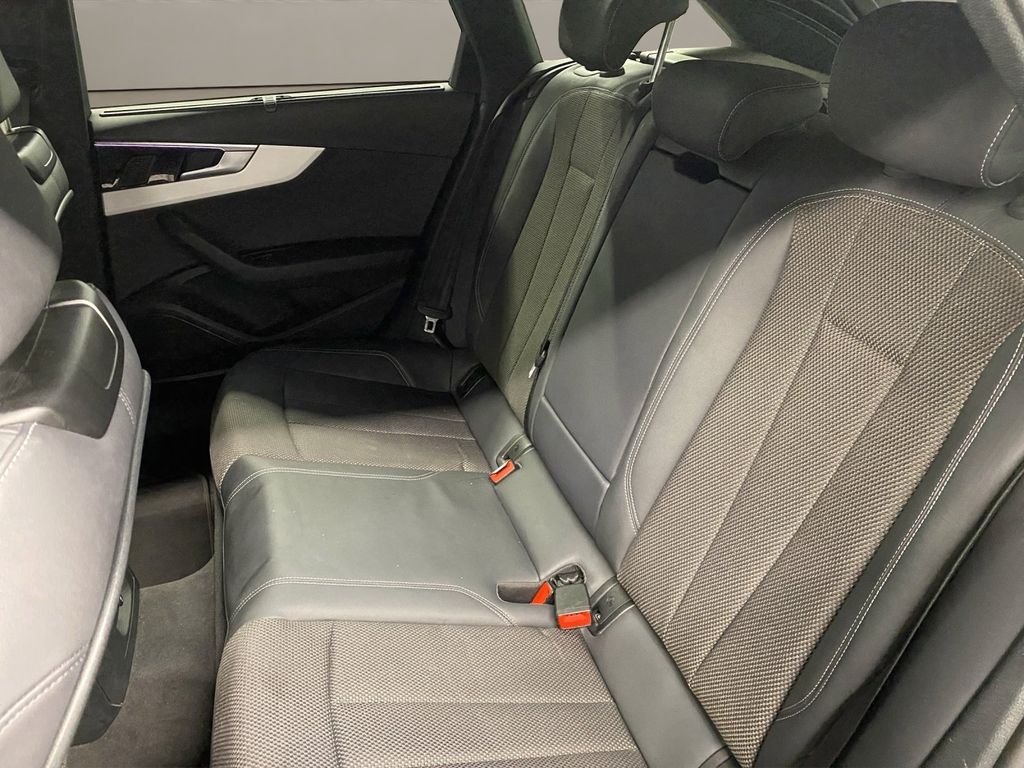 Audi A4 2022