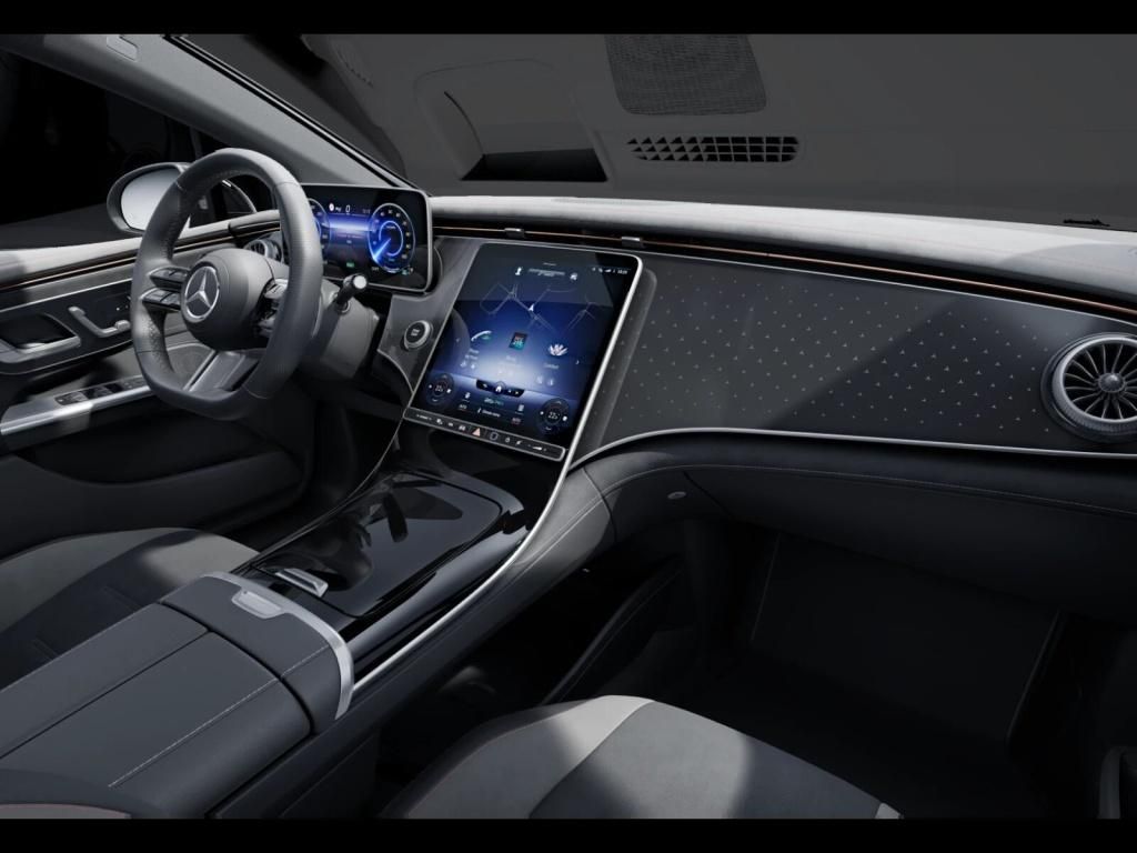 Mercedes-Benz EQE 2024