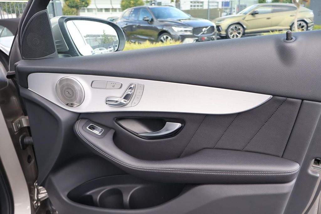 Mercedes-Benz GLC 300 2021