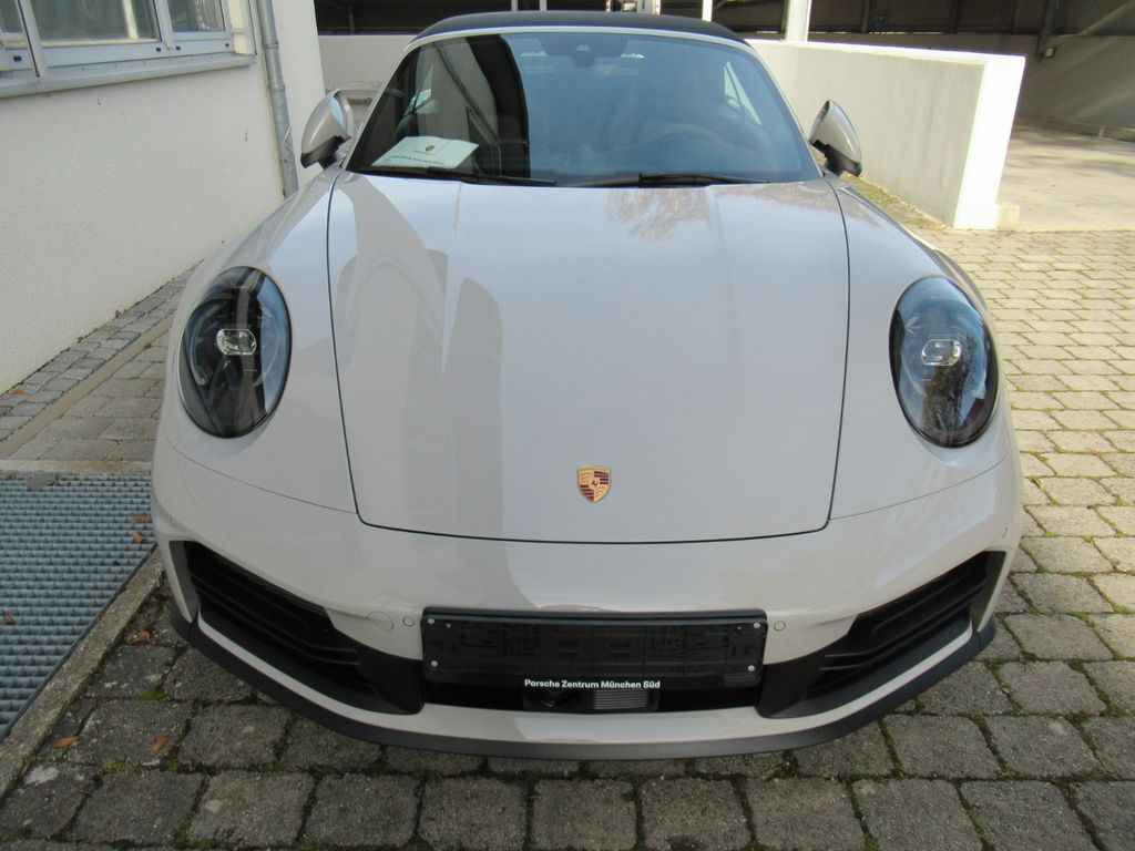 Porsche 992 2025
