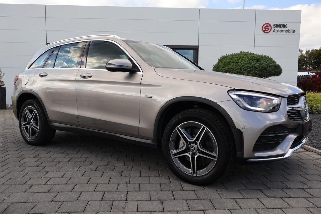Mercedes-Benz GLC 300 2021
