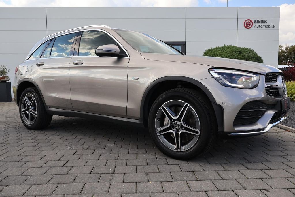Mercedes-Benz GLC 300 2021