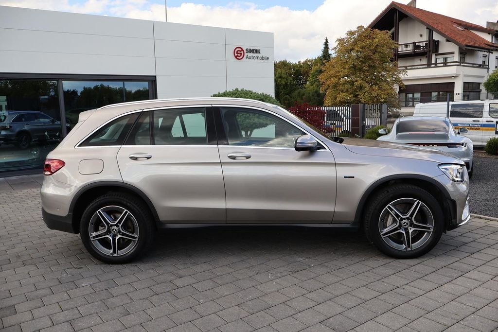Mercedes-Benz GLC 300 2021