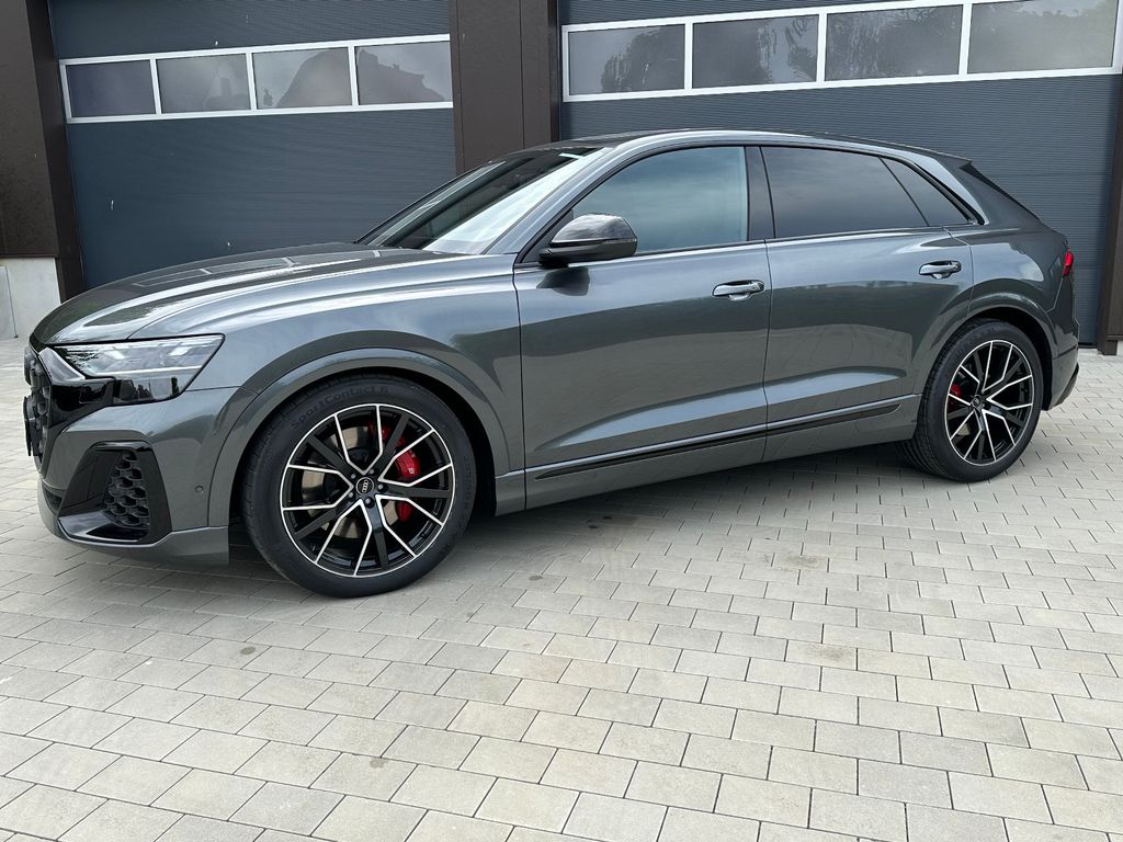 Audi SQ8 2025