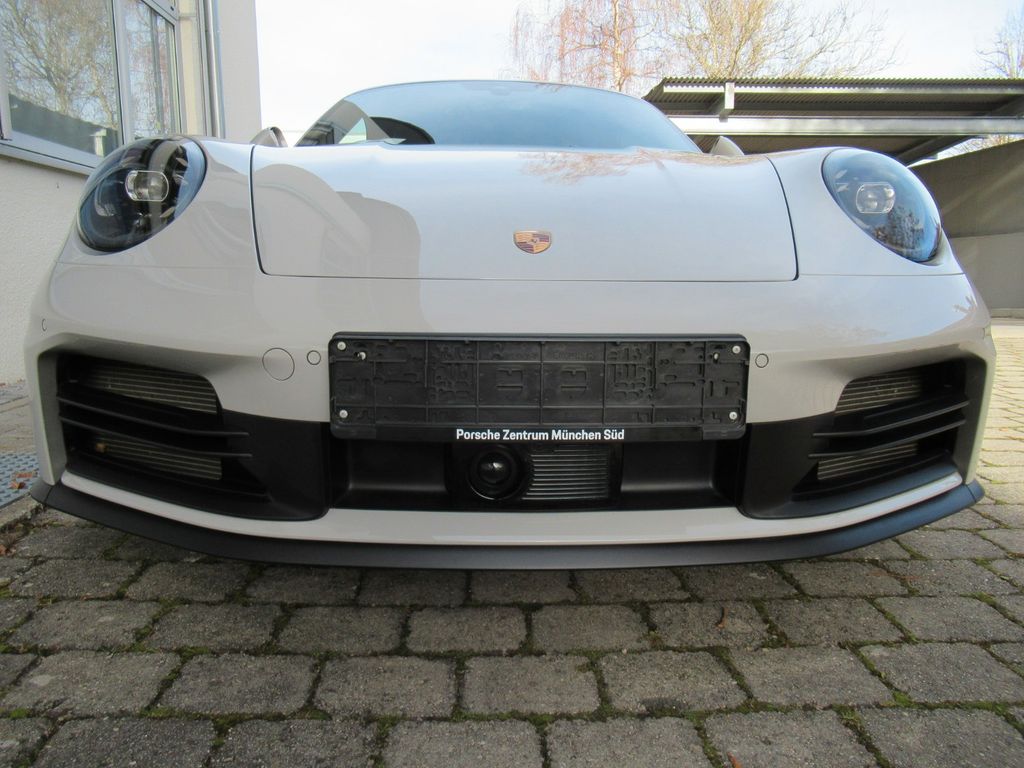Porsche 992 2025