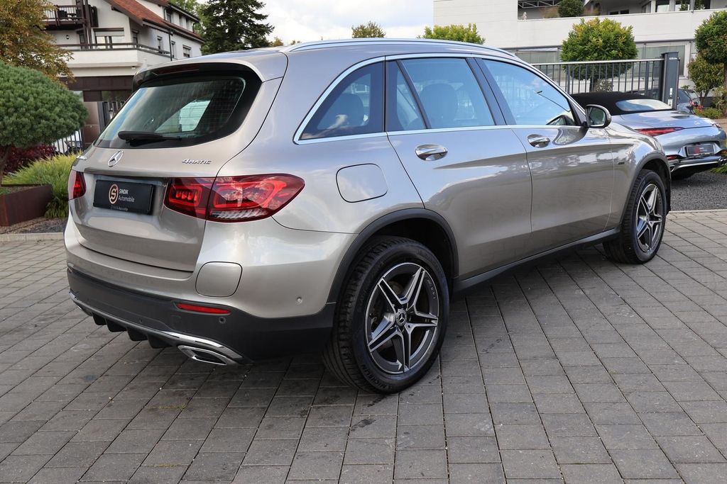 Mercedes-Benz GLC 300 2021